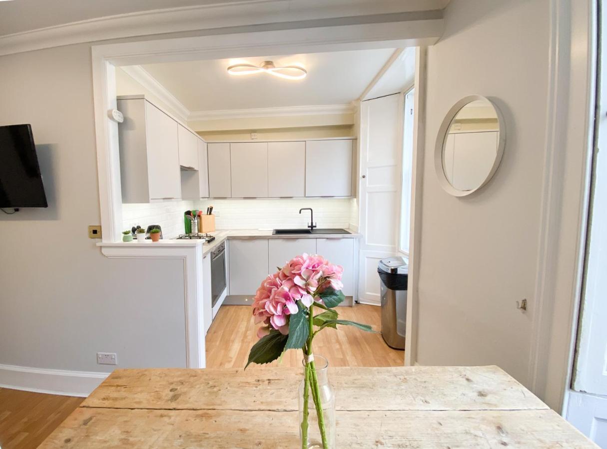 Rose Street'S Hidden Treasure- 2Bed Newly Refurbished Apt Edimburgo Exterior foto