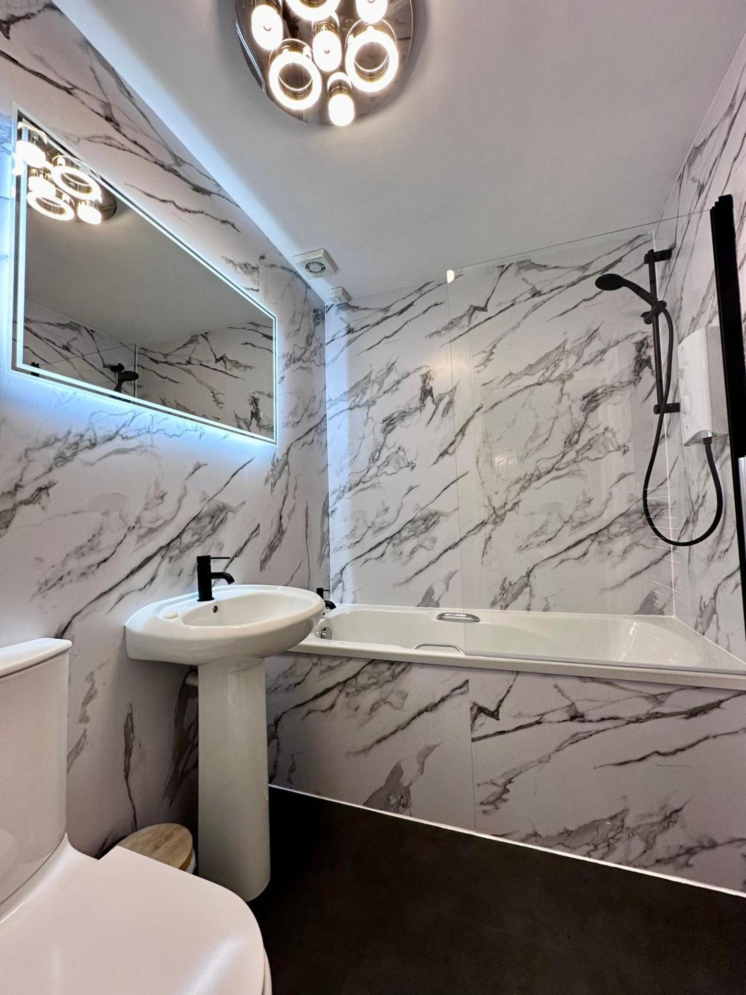 Rose Street'S Hidden Treasure- 2Bed Newly Refurbished Apt Edimburgo Exterior foto